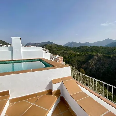 Casa Con Increibles Vistas A Montanas Y Al Mar Holiday home Frigiliana