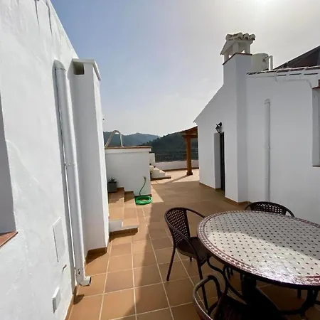 Casa Con Increibles Vistas A Montanas Y Al Mar *