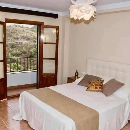 Casa Con Increibles Vistas A Montanas Y Al Mar Holiday home