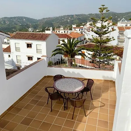 Casa Con Increibles Vistas A Montanas Y Al Mar * Frigiliana