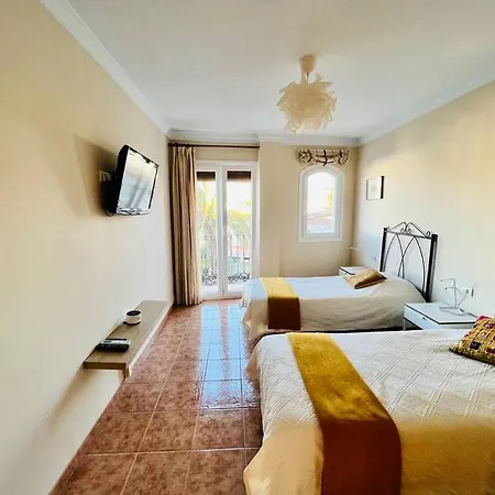 Casa Con Increibles Vistas A Montanas Y Al Mar Holiday home *